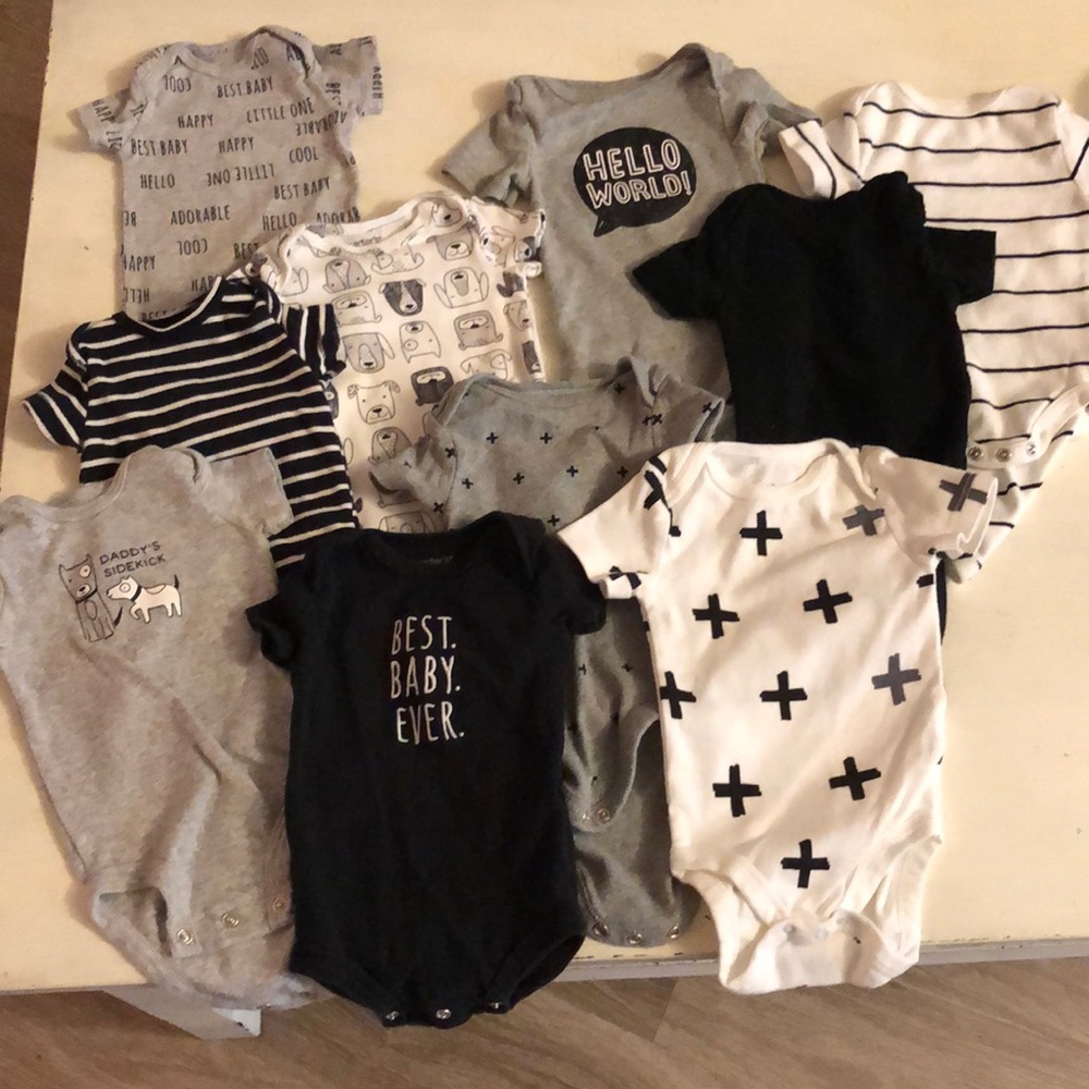Set of 10 Gender Neutral Short Sleeve Onesies